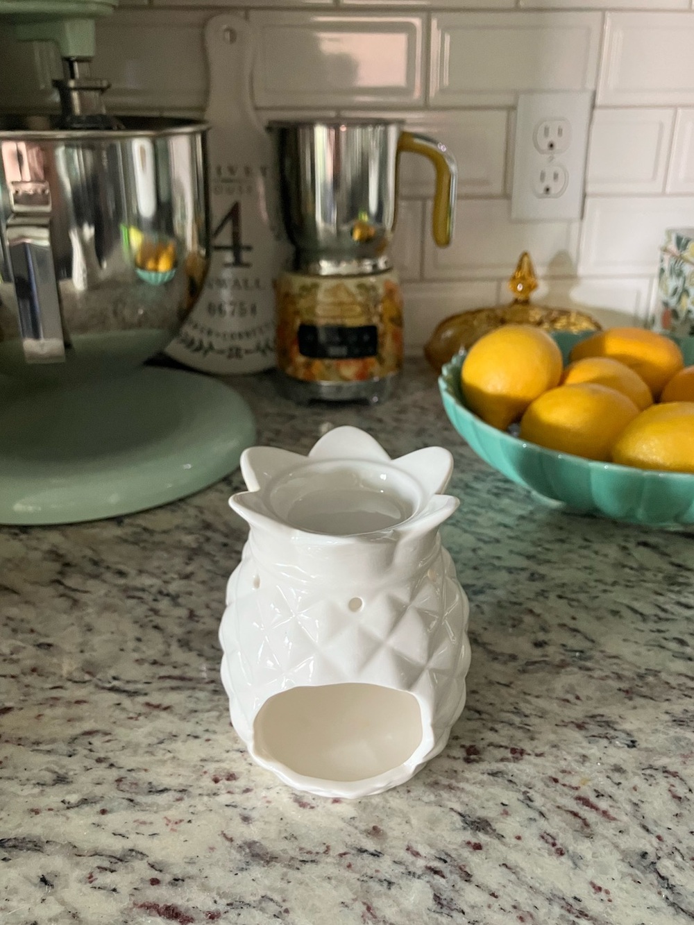 Pier One White Ceramic Pineapple Oil Candle Diffuser
